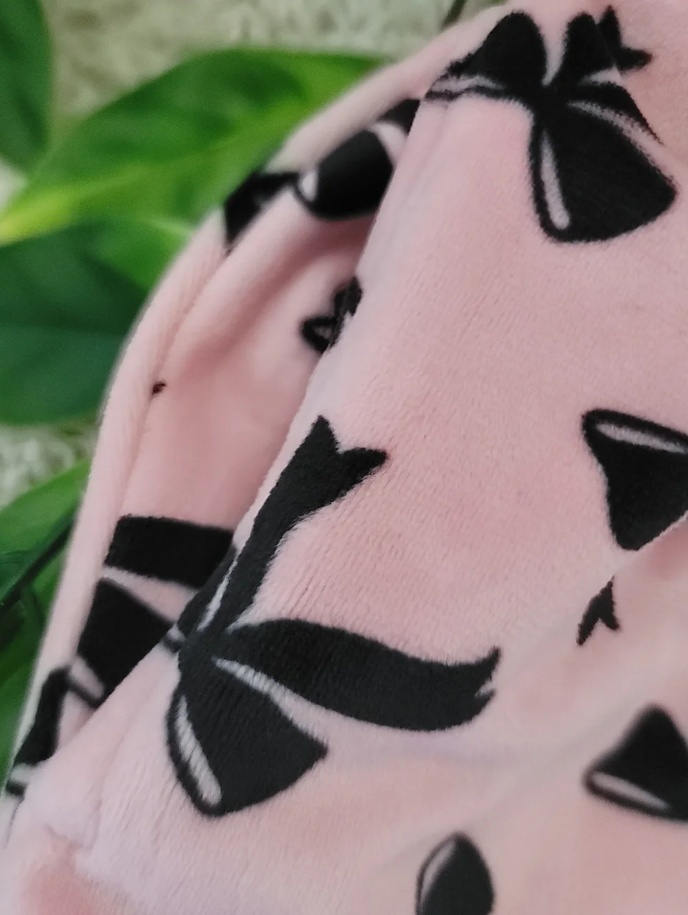 Toddler Girl Pink & Black Bow Outfit (4T) - Picture 8 of 9